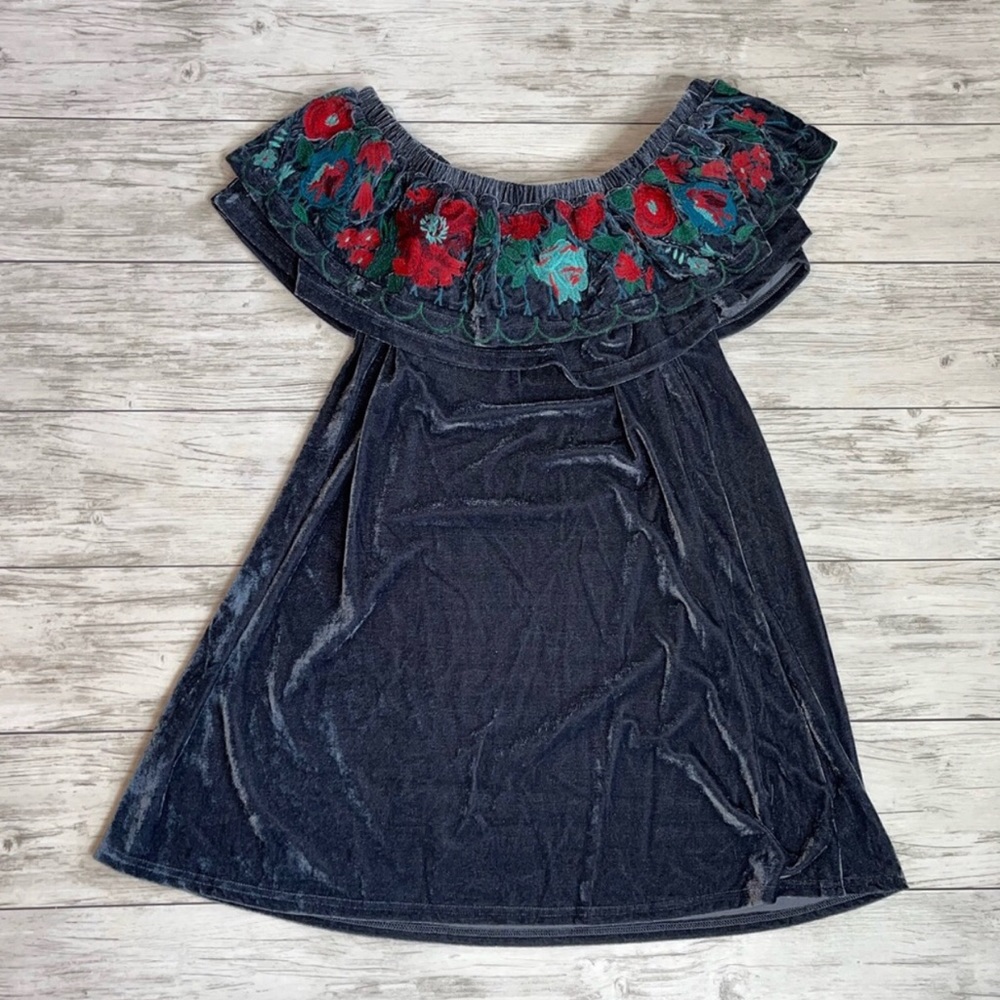UMGEE Off the Shoulder Dress NWT
